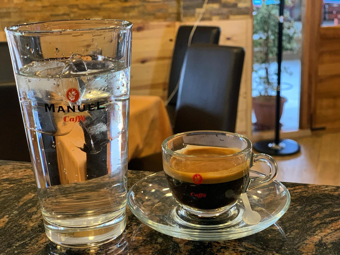 apartmani_restoran_bjelasica_1678796285_3058287363846463458_5456010207